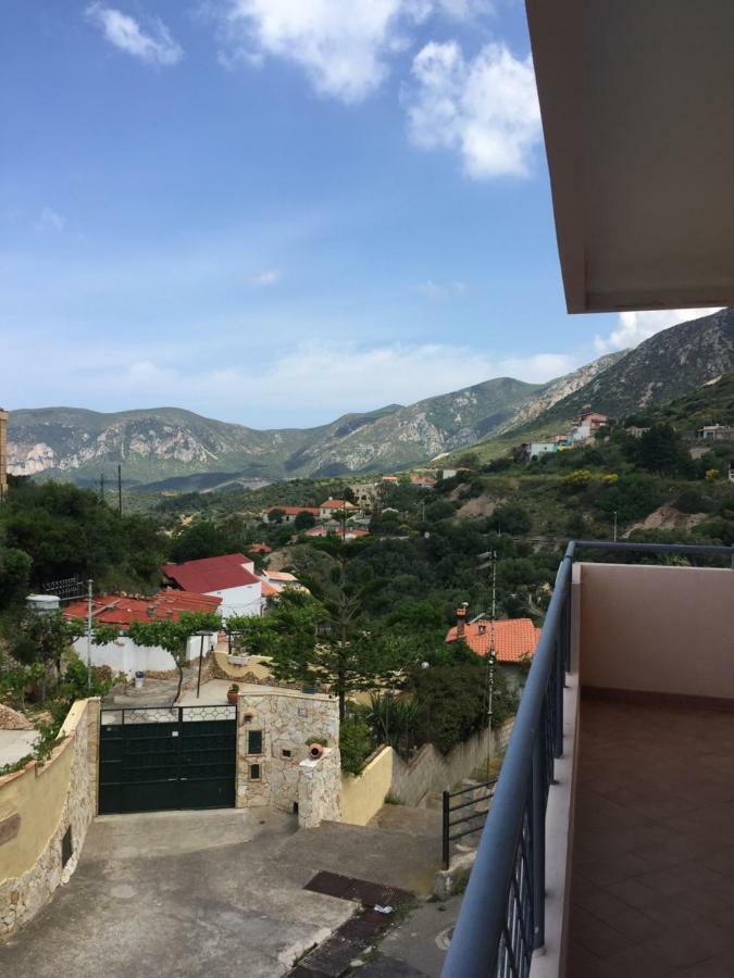 Appartamento "Magnifica Vista Sul Mare" Nebida Extérieur photo